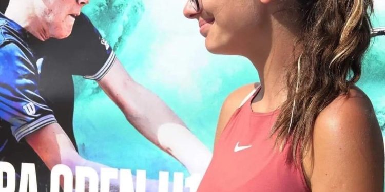 Gresi Bajri Krenaria e Sportit të Tenisit në Shqiperi.