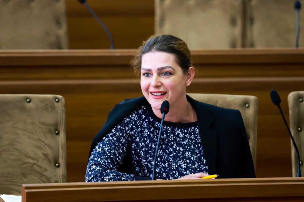 Eliona Kodra Shkreli: Shkodra të shkojë në zgjedhje vendore.