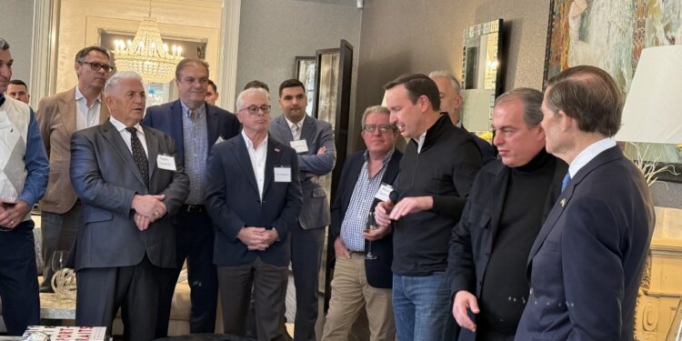 Kosova ka mbështetjen tonë”. Dy senatorët Chris Murphy dhe Richard Blumenthal.